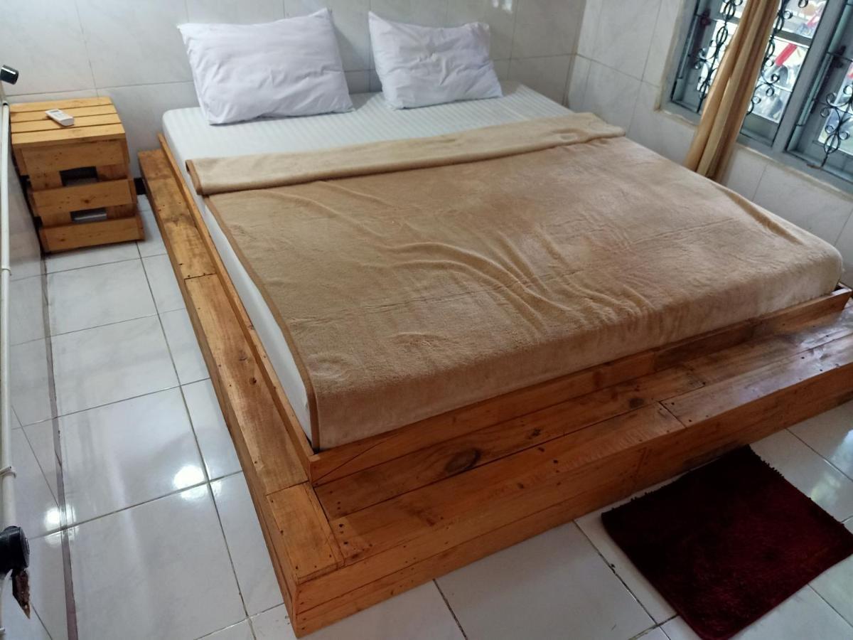 Deoplet Homestay & Gallery Yogyakarta Exterior photo