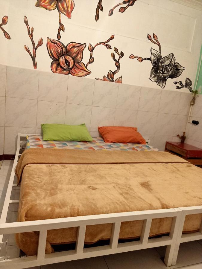 Deoplet Homestay & Gallery Yogyakarta Exterior photo
