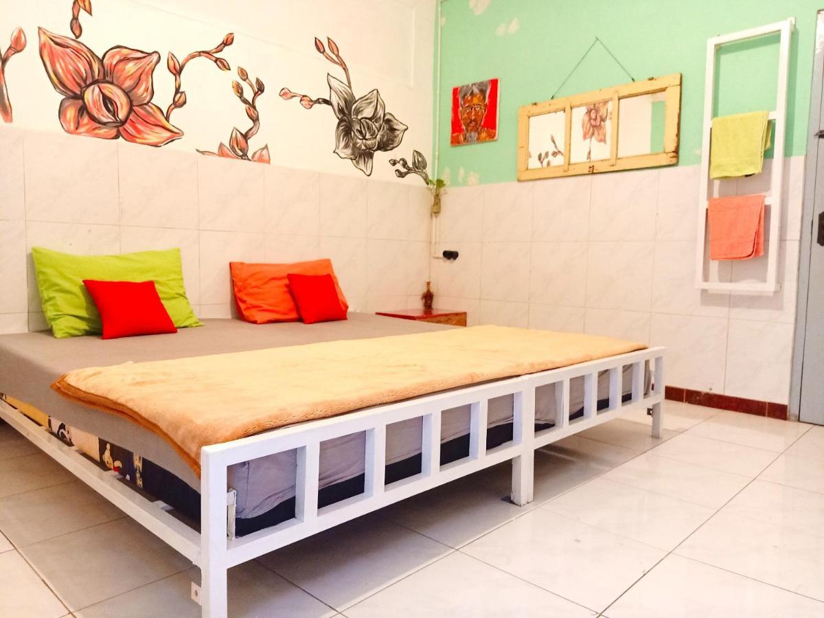 Deoplet Homestay & Gallery Yogyakarta Exterior photo