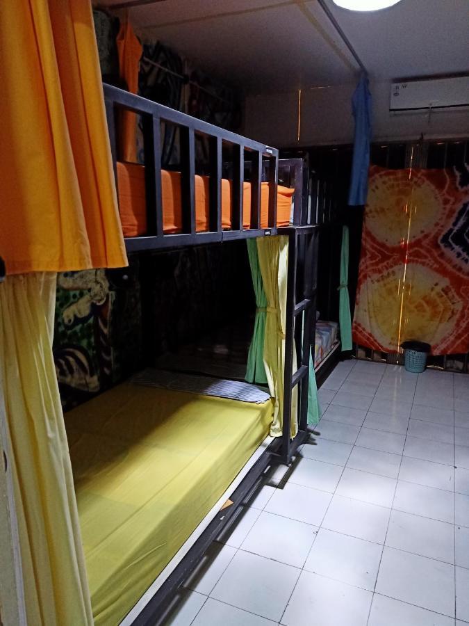 Deoplet Homestay & Gallery Yogyakarta Exterior photo